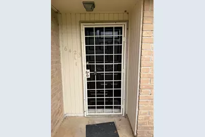6423 S Briar Bayou Drive, Houston, TX 77072 - Photo 2