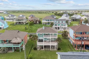 2324 Martinique, Crystal Beach, TX 77650 - Photo 36