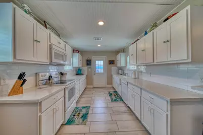 4224 Avenue M 1/2, Galveston, TX 77550 - Photo 10