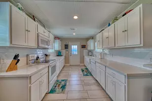 4224 Ave M 1/2, Galveston, TX 77550 - Photo 10