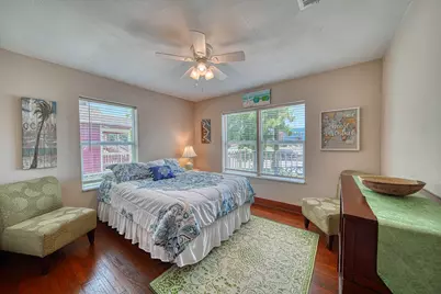 4224 Avenue M 1/2, Galveston, TX 77550 - Photo 12