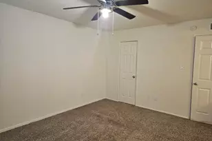 535 Jeff Davis Dr, Richmond, TX 77469 - Photo 12