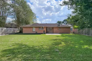 5442 Kinglet St, Houston, TX 77096 - Photo 20