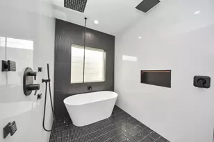 602 W 28th St, Houston, TX 77008 - Photo 28