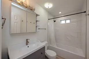 915 Adele St, Houston, TX 77009 - Photo 14