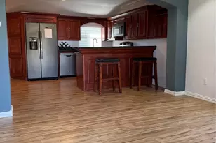512 Melbourne St, Houston, TX 77022 - Photo 2