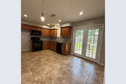 509 Avondale Lane, Friendswood, TX 77546 - Photo 14