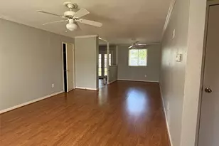 509 Avondale Ln, Friendswood, TX 77546 - Photo 4
