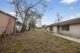 8806 Braunston Ln, Houston, TX 77088 - Photo 26