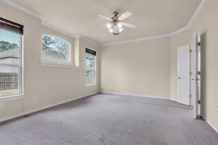 629 Spring Forest Dr, Conroe, TX 77302 - Photo 8