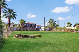 6004 Avenue T, Galveston, TX 77551 - Photo 2