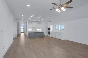 18239 Hardy Fir Ct, Conroe, TX 77302 - Photo 2