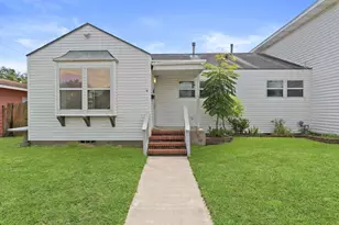 5311 Perry Ave, Galveston, TX 77551 - Photo 4