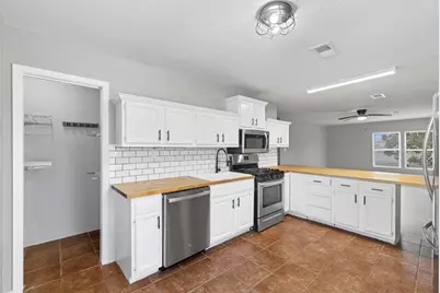 5311 Perry Avenue, Galveston, TX 77551 - Photo 34