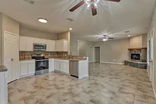 12235 Ridgecrest Dr, Willis, TX 77318 - Photo 14