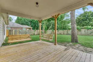 12235 Ridgecrest Dr, Willis, TX 77318 - Photo 6