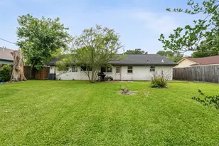 2313 Cedar St, Pearland, TX 77581 - Photo 6
