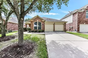 2024 Shore Breeze Dr, Pearland, TX 77584 - Photo 2