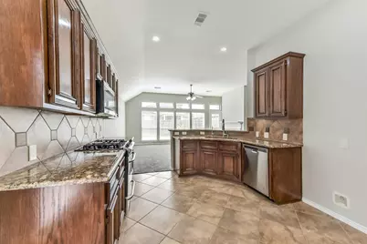 2024 Shore Breeze Drive, Pearland, TX 77584 - Photo 4