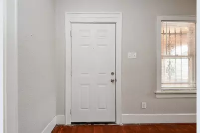 5049 Jefferson Street #B, Houston, TX 77023 - Photo 8