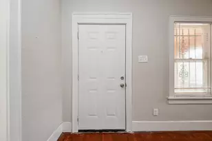 5049 Jefferson St, Houston, TX 77023 - Photo 8
