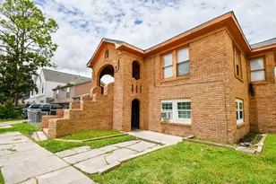 5049 Jefferson St, Houston, TX 77023 - Photo 1