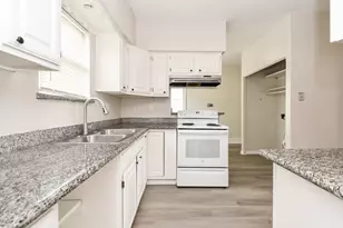 5049 Jefferson St, Houston, TX 77023 - Photo 14