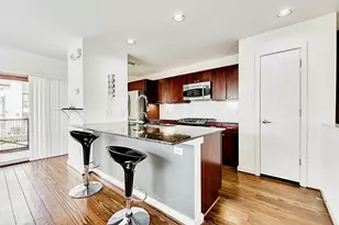 355 Sydnor St, Houston, TX 77020 - Photo 8