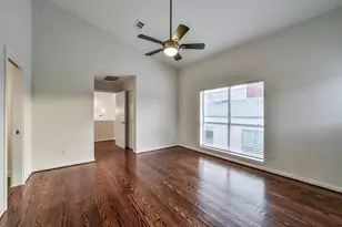 355 Sydnor St, Houston, TX 77020 - Photo 20