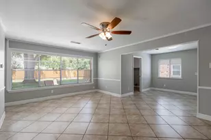 5938 Lattimer Dr, Houston, TX 77035 - Photo 8