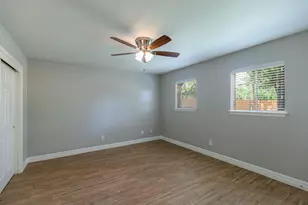 5938 Lattimer Dr, Houston, TX 77035 - Photo 26