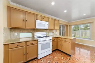 8207 Aliso Canyon Ln, Houston, TX 77083 - Photo 10