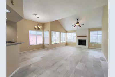 4407 Waterfall Way, Sugar Land, TX 77479 - Photo 4