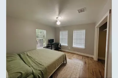 8137 Wetherby Lane, Houston, TX 77075 - Photo 4