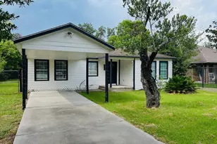 8137 Wetherby Ln, Houston, TX 77075 - Photo 1