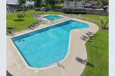 18040 Bal Harbour Drive, Houston, TX 77058 - Photo 26