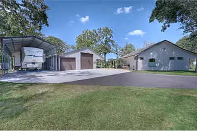 8595 Jared Road, Bellville, TX 77418 - Photo 32