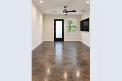 618 E 40th Street #5, Houston, TX 77022 - Photo 2