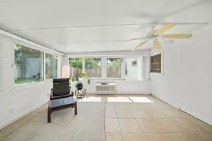 4830 Hummingbird St, Houston, TX 77035 - Photo 18