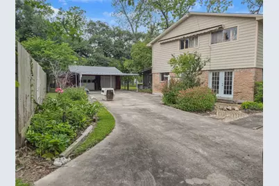 102 Post Oak, Lake Jackson, TX 77566 - Photo 36