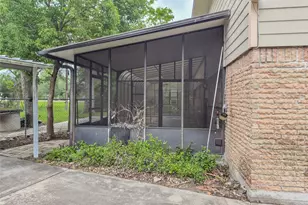 102 Post Oak, Lake Jackson, TX 77566 - Photo 38