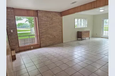102 Post Oak, Lake Jackson, TX 77566 - Photo 14