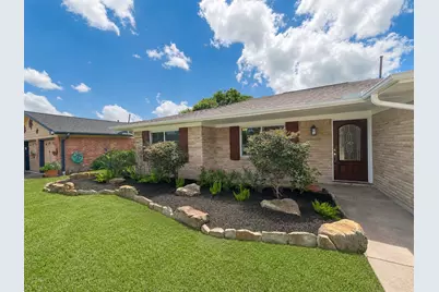 2502 Lufkin Lane, Deer Park, TX 77536 - Photo 2