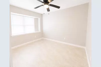 11938 Flushing Meadows Drive, Houston, TX 77089 - Photo 8