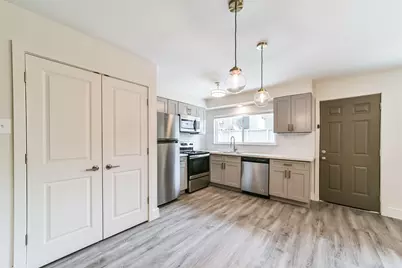 1608 Welch Street #6, Houston, TX 77006 - Photo 8
