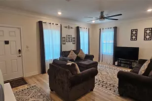 18103 Shaman Dr, Galveston, TX 77554 - Photo 4