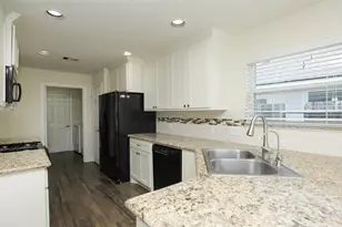 10914 Barker View Dr, Cypress, TX 77433 - Photo 16