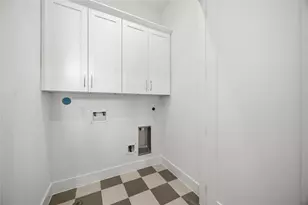 1110 Peden St, Houston, TX 77006 - Photo 32