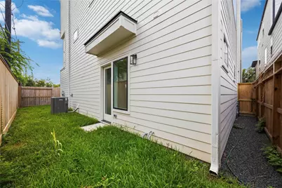 1110 Peden Street #A, Houston, TX 77006 - Photo 4