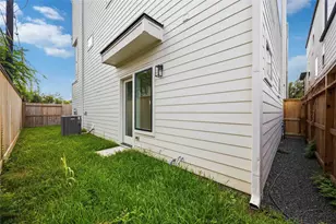 1110 Peden St, Houston, TX 77006 - Photo 4